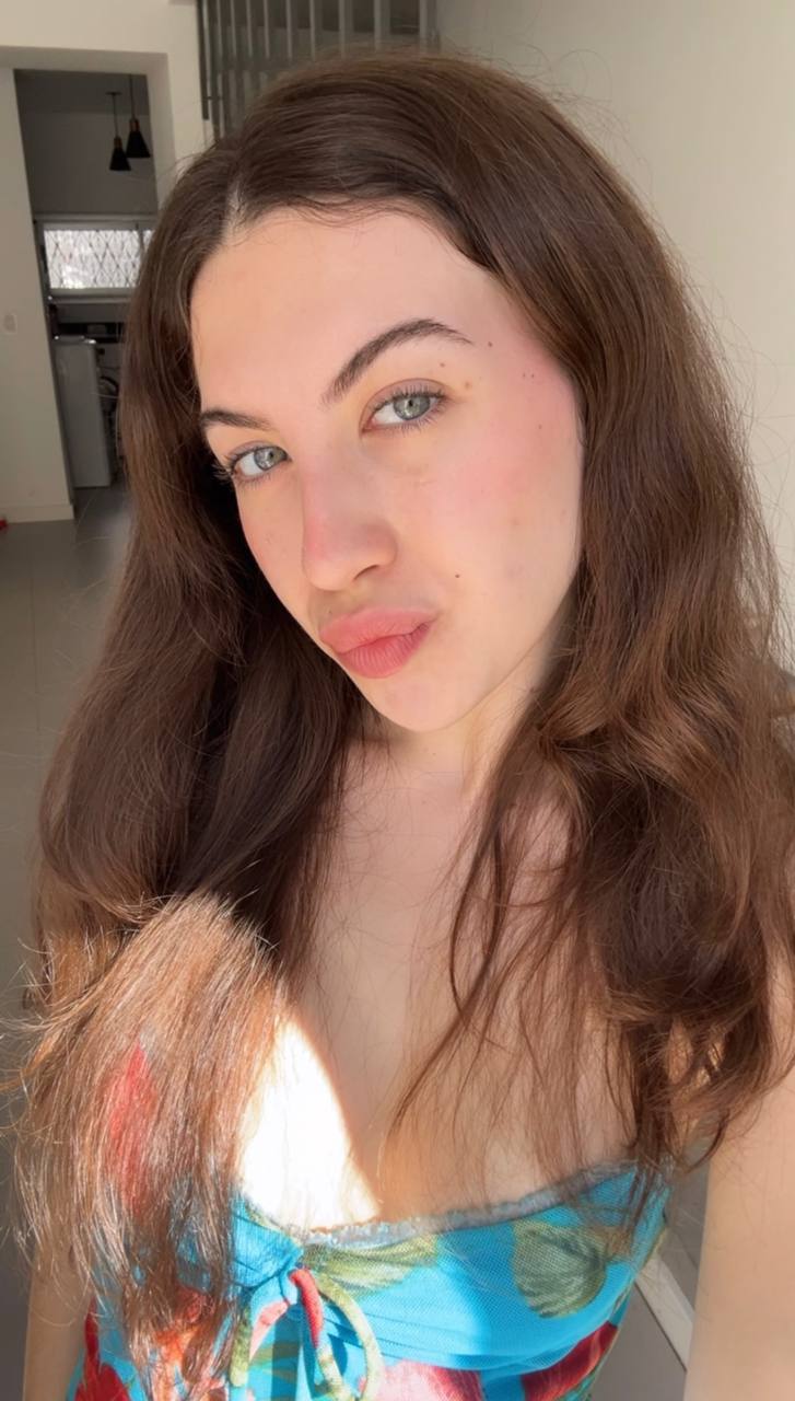 Nude girl Amber in Xinbei