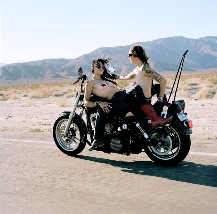 Girls on a motorcycle in Xinbei