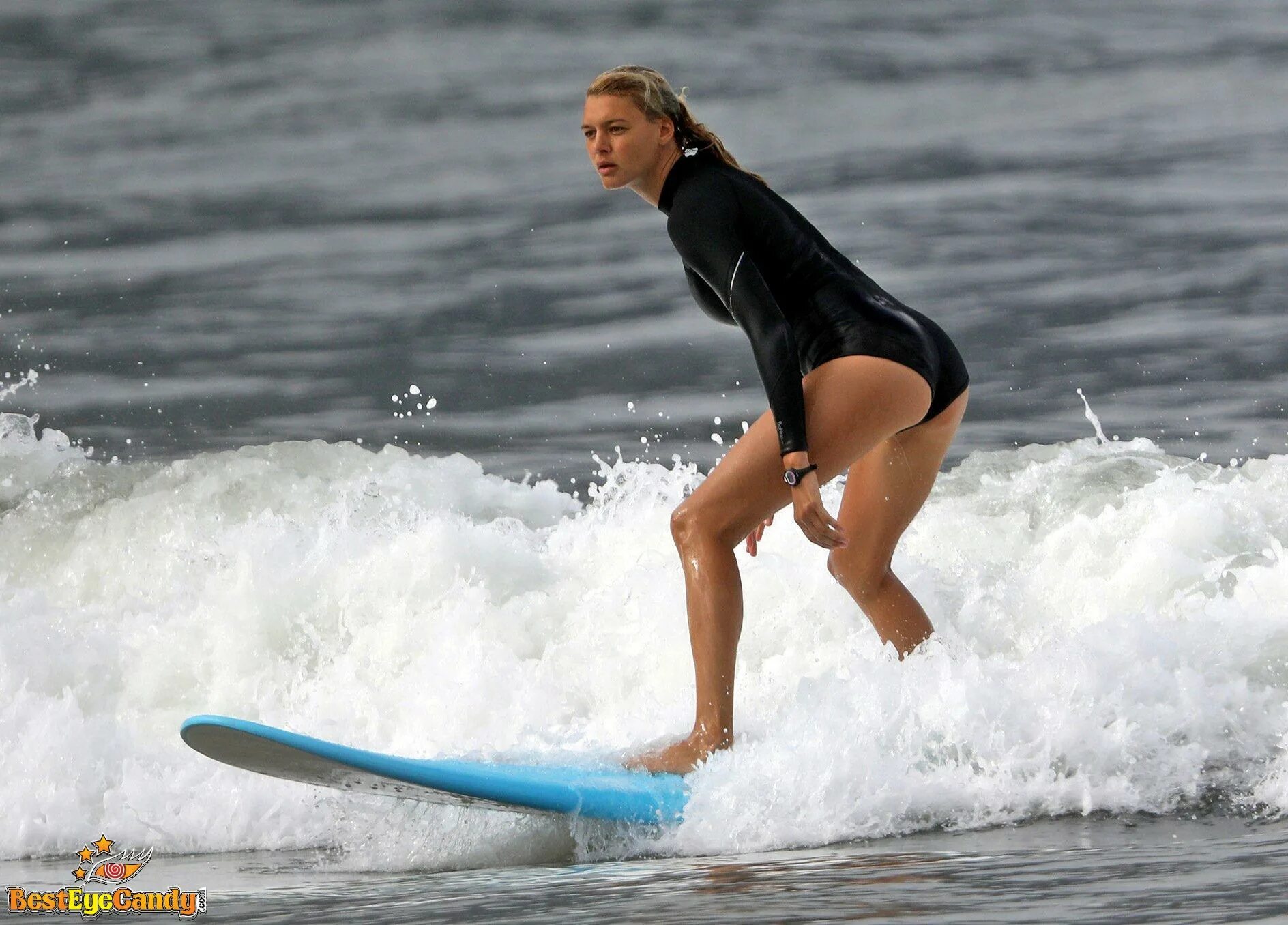 Kelly Rohrbach underwear in Xinbei