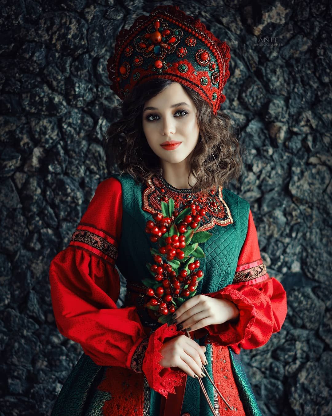 Nude girl Women in Slavic costumes in Xinbei