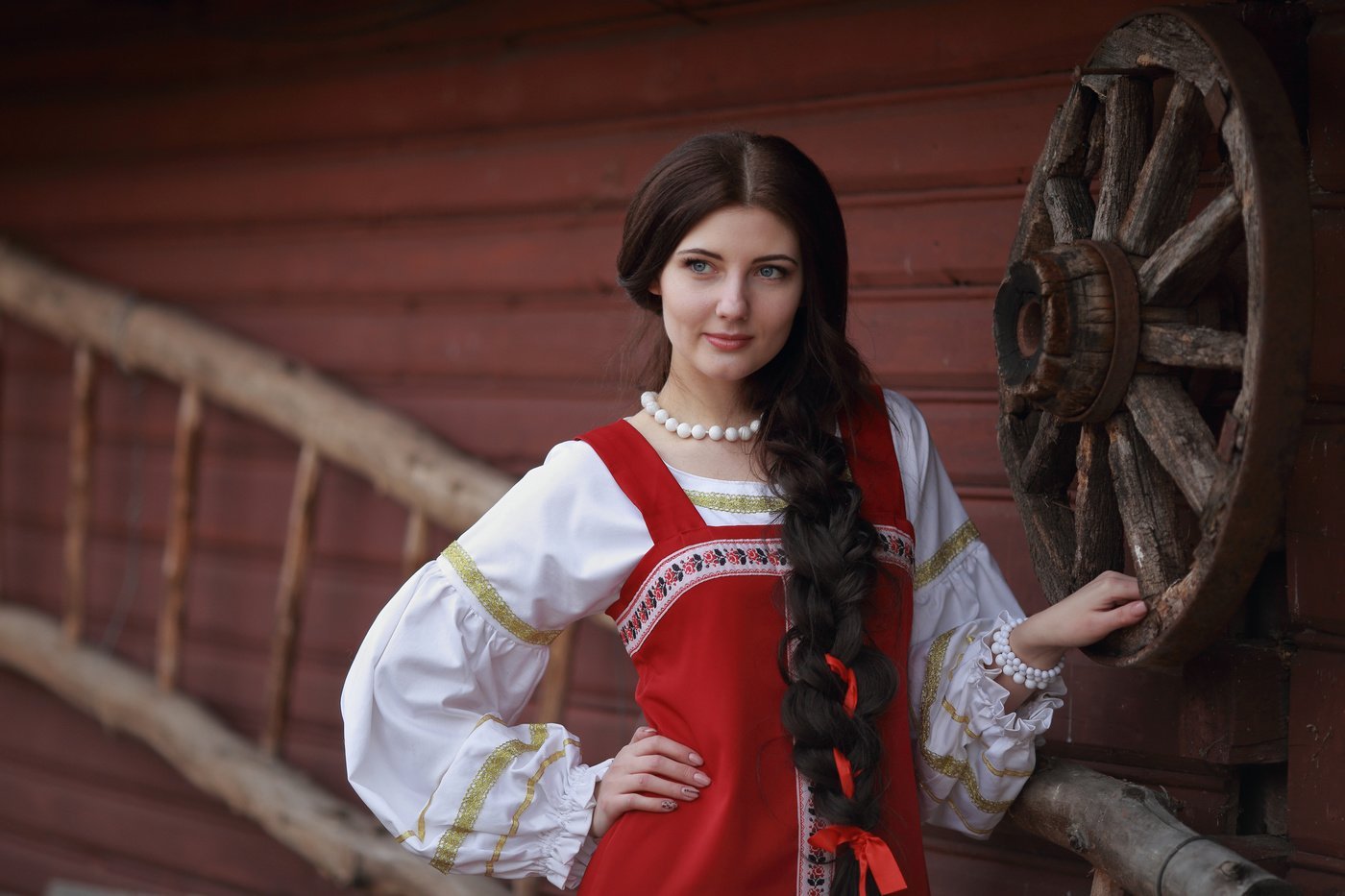 Girls in Slavic costumes in Xinbei